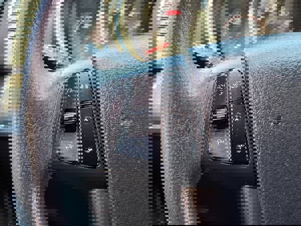 Used 2013 Kia Sorento LX w/ Third Row Pkg image 35