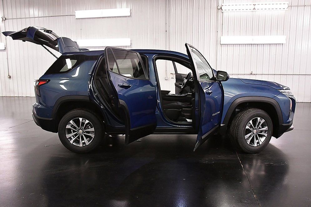 New 2026 Chevrolet Equinox LT image 29