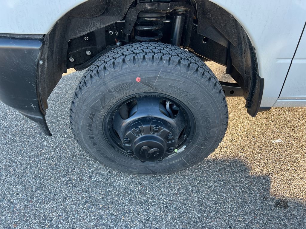 New 2026 RAM 3500 Tradesman AWD/4WD image 9