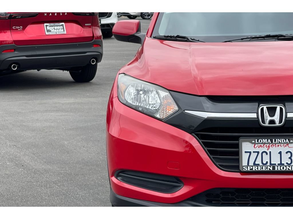 Certified 2017 Honda HR-V LX image 40