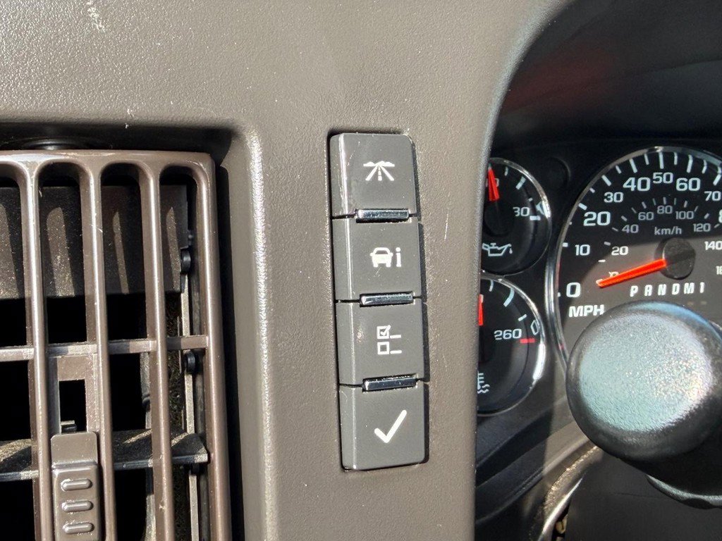 Used 2019 Chevrolet Express 2500 image 28