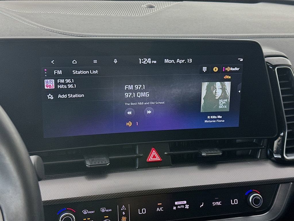 Used 2025 Kia Sportage SX image 17