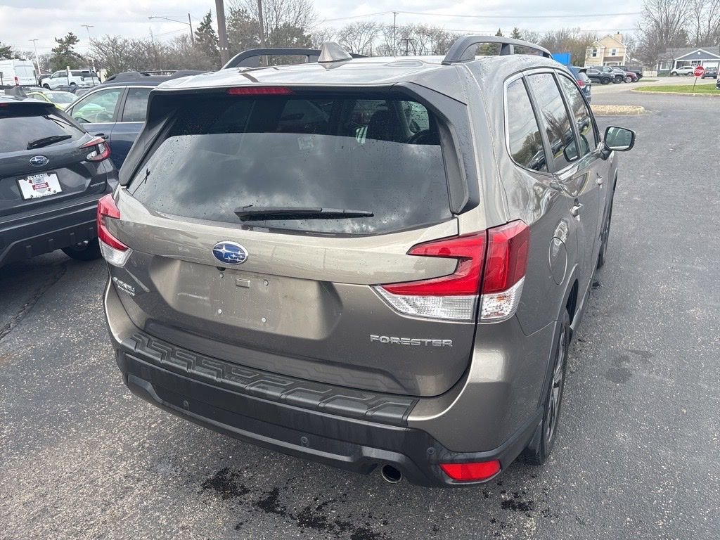Used 2019 Subaru Forester Limited w/ Popular Package #3 image 5