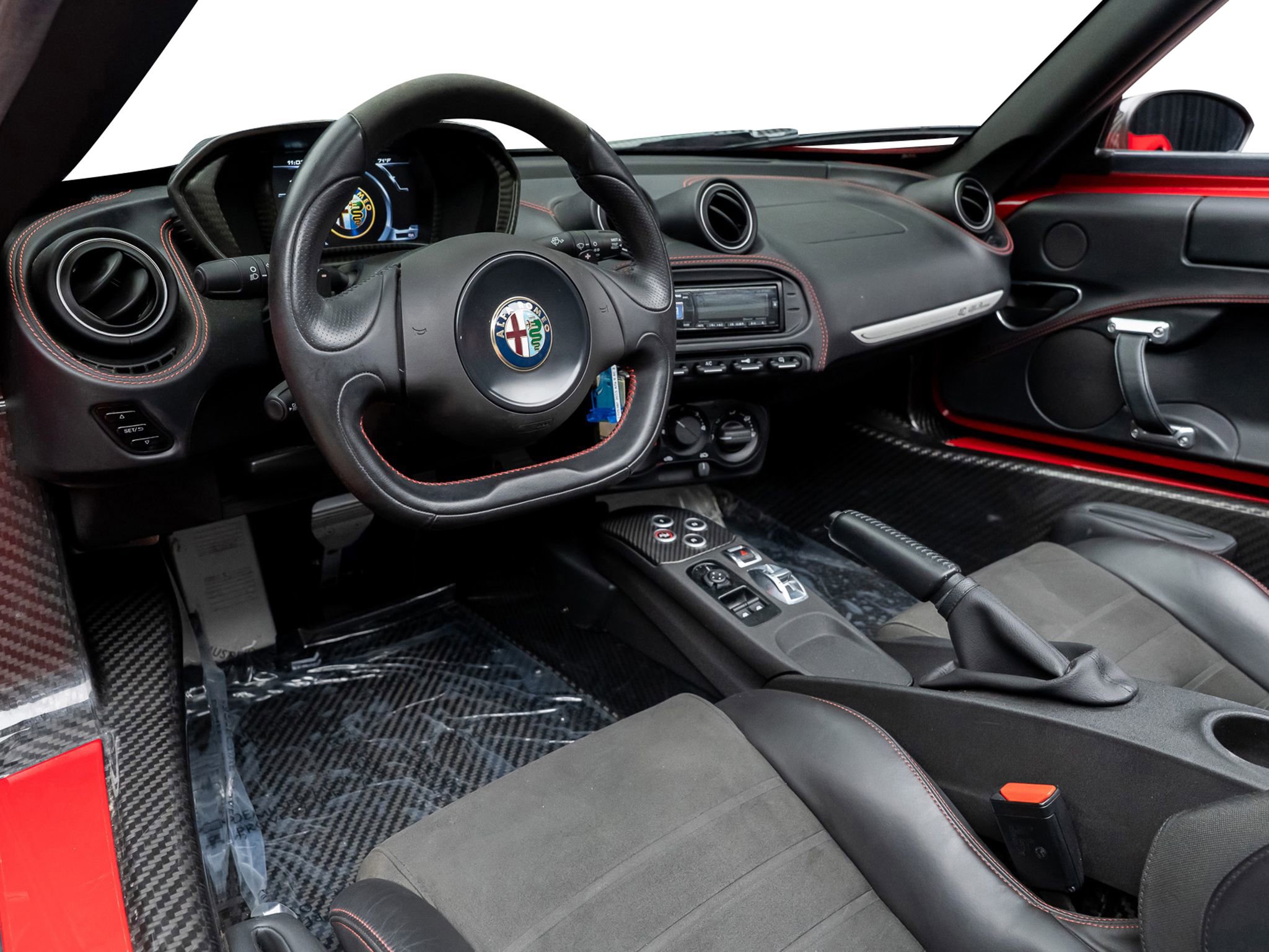 Used 2015 Alfa Romeo 4C Spider w/ Spider Track Package RWD image 38