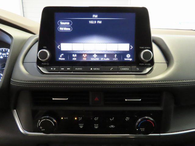 Used 2023 Nissan Rogue S image 25