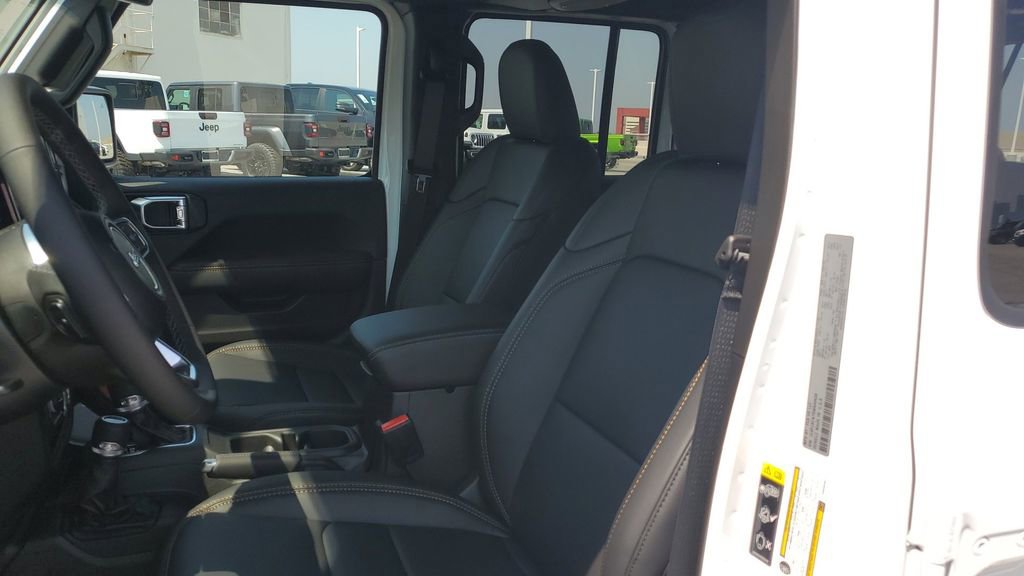 New 2025 Jeep Wrangler Sahara image 20