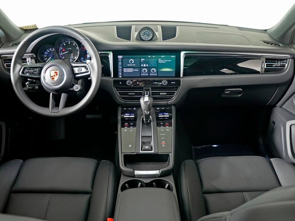 Certified 2026 Porsche Macan AWD/4WD image 20