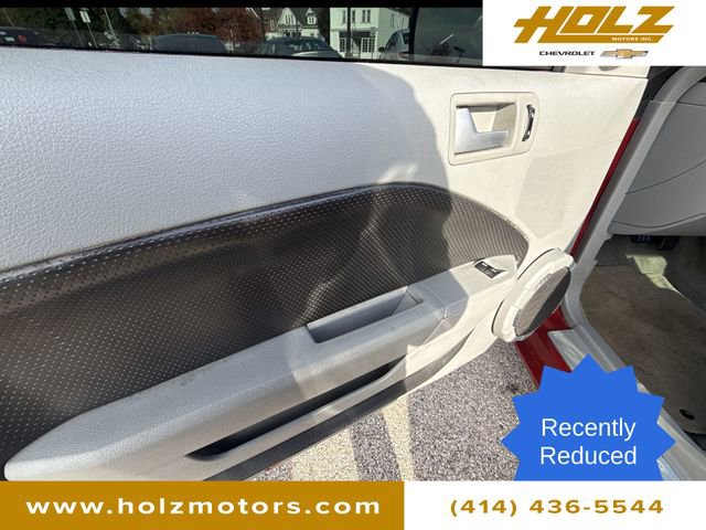 Used 2006 Ford Mustang GT image 18