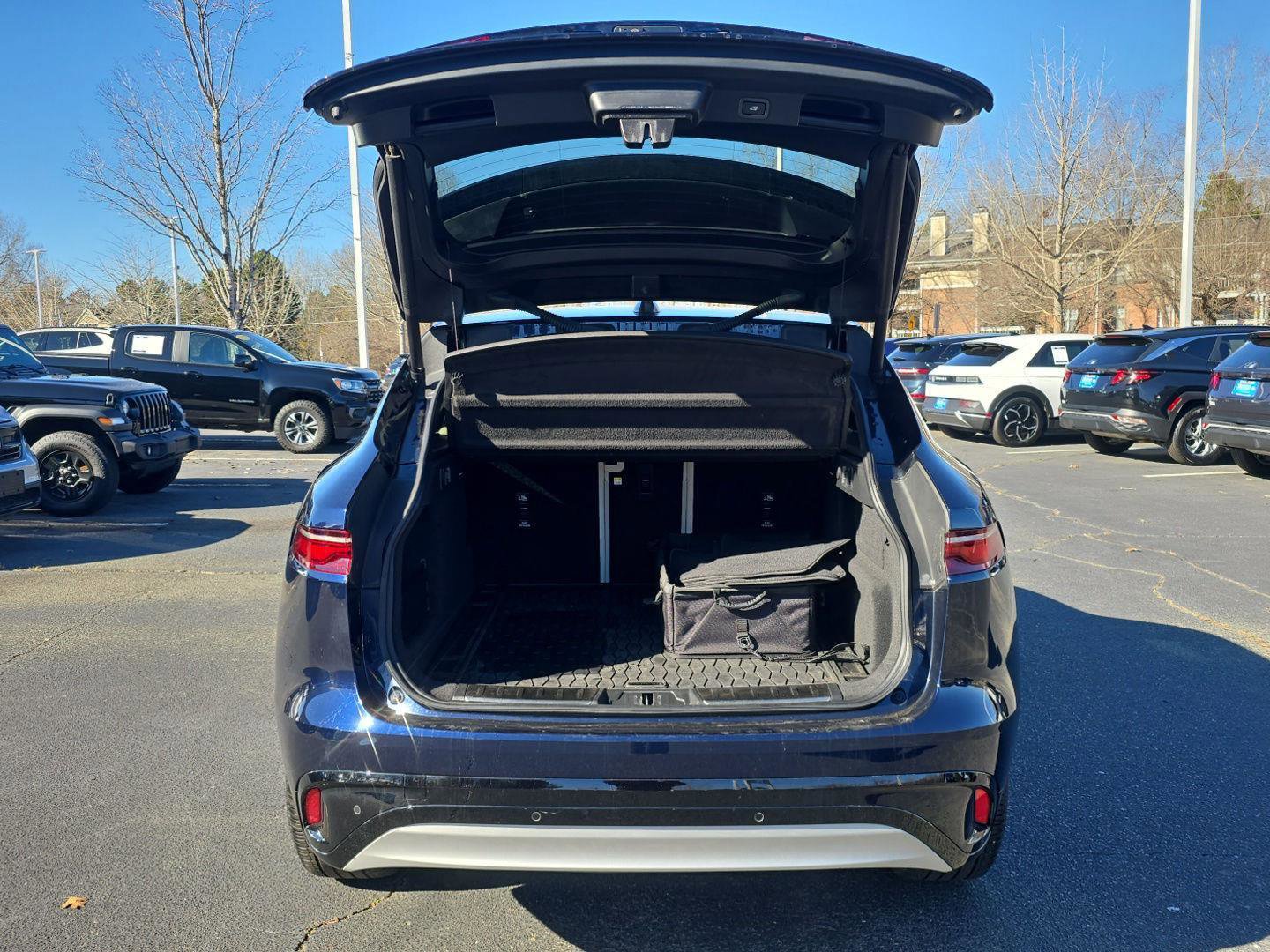 Used 2022 Jaguar F-PACE S image 7