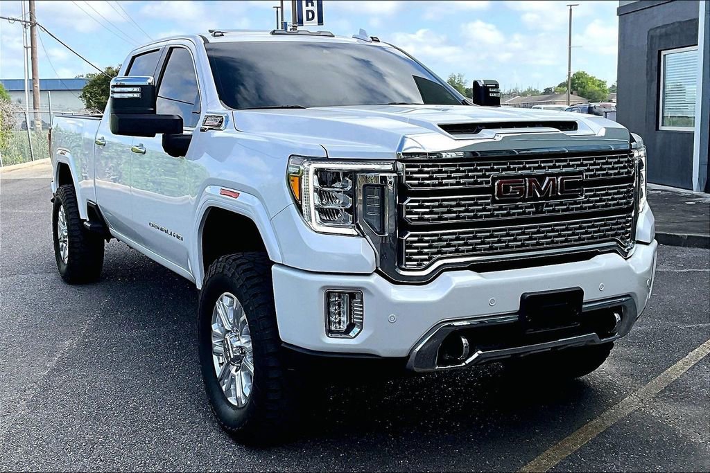Used 2022 GMC Sierra 2500 Denali image 3