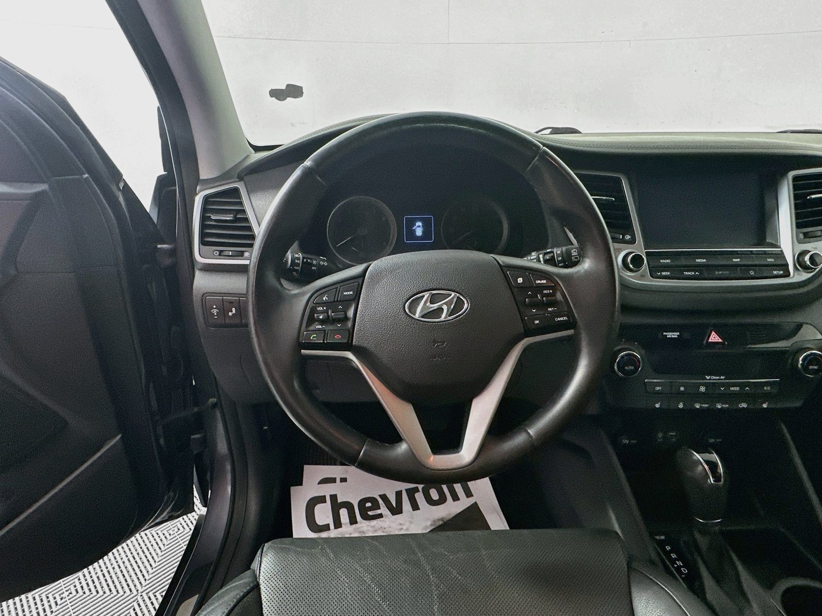 Used 2018 Hyundai Tucson Limited w/ Cargo Package FWD image 11