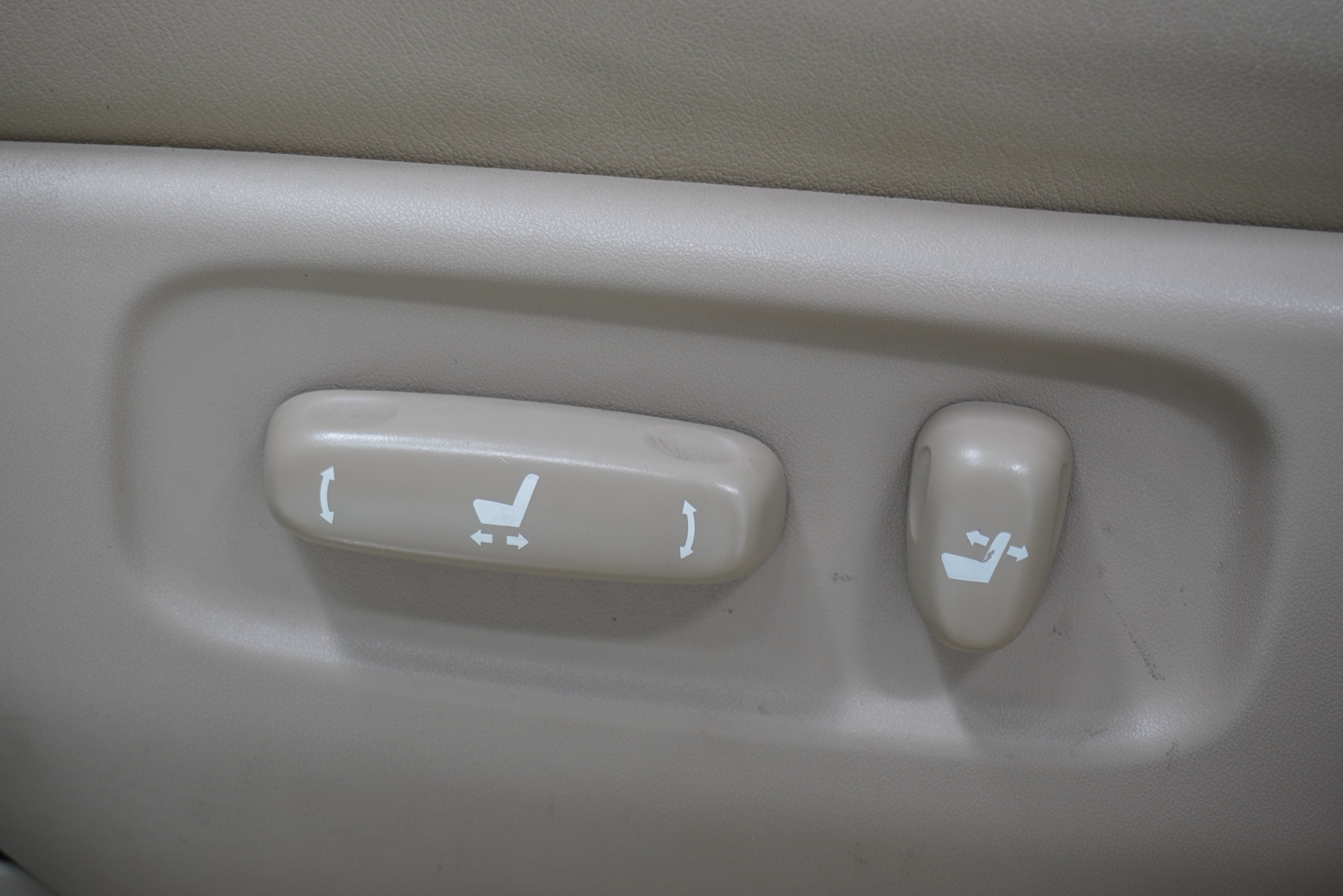 Used 2005 Lexus RX 330 FWD image 17