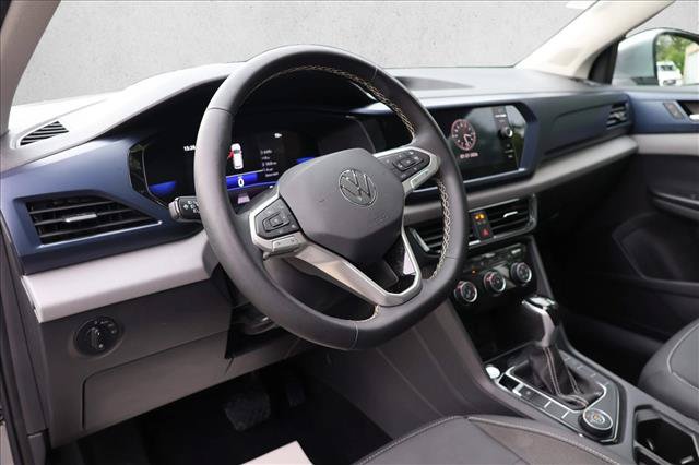 Used 2023 Volkswagen Taos SE w/ Panoramic Sunroof Package AWD/4WD image 10