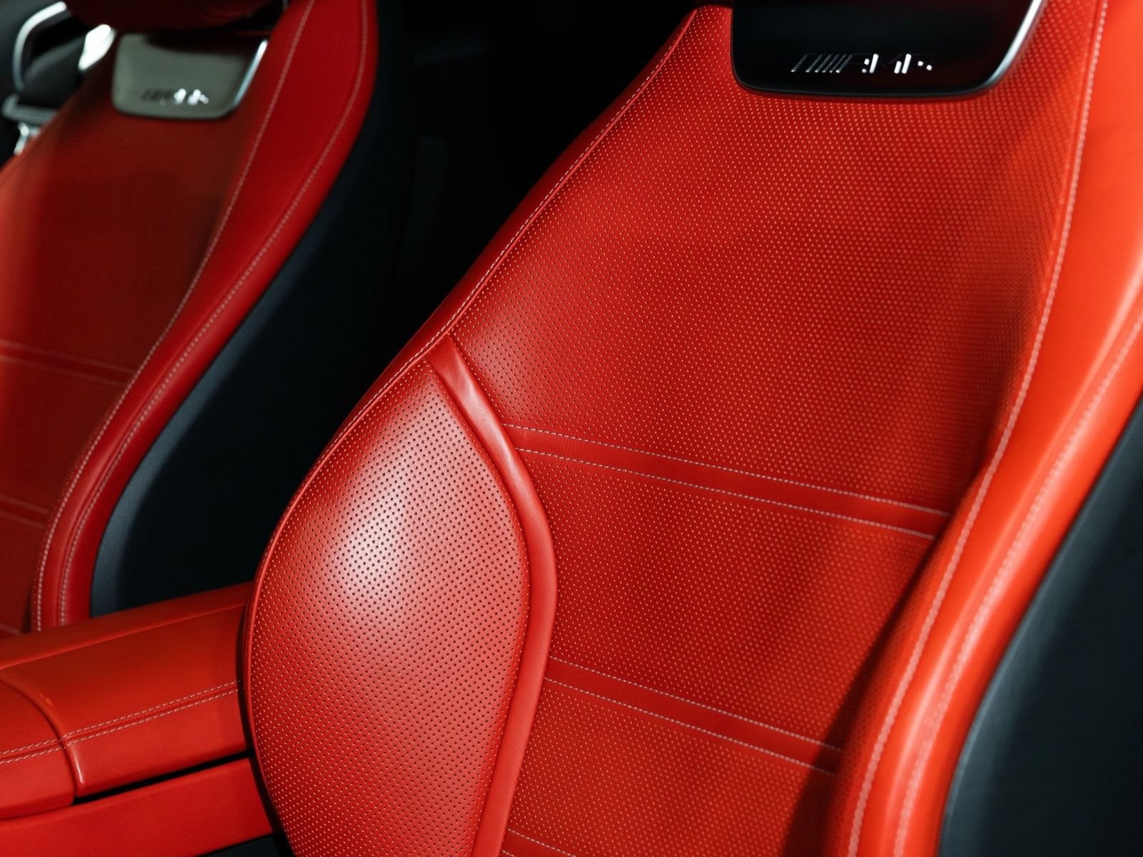 Used 2025 Mercedes-Benz AMG GT 63 image 33