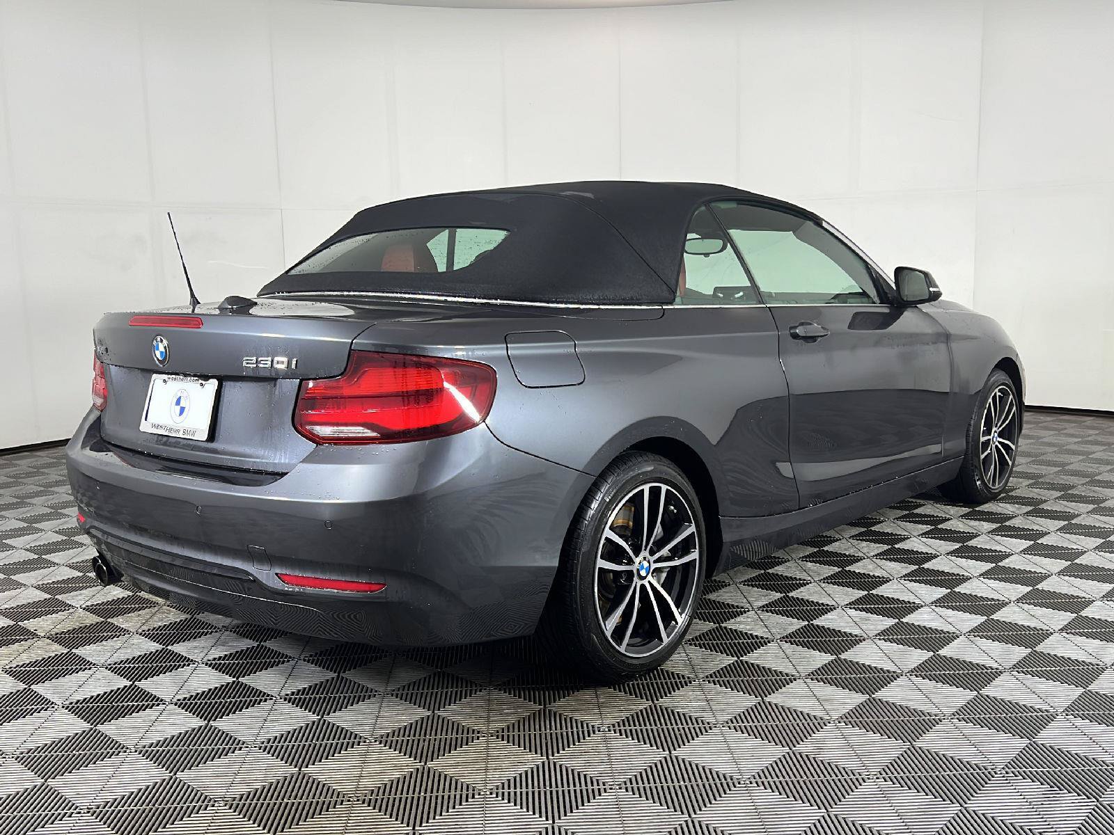 Used 2021 BMW 230i xDrive Convertible w/ Premium Package AWD/4WD image 5