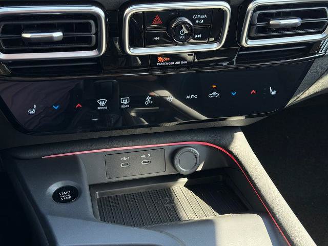 New 2026 Nissan Sentra SR w/ SR Premium Package FWD image 27