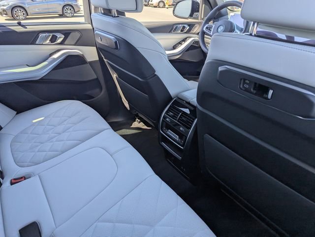 New 2026 BMW X5 xDrive50e w/ M Sport Package AWD/4WD image 15