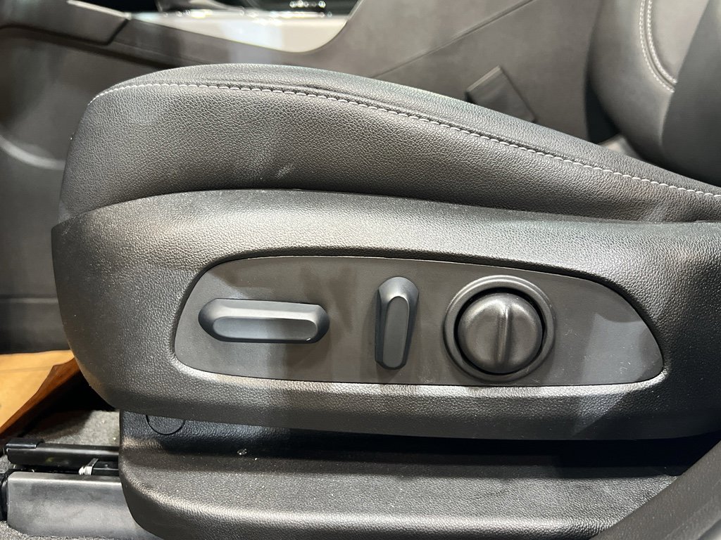 Used 2024 Chevrolet Blazer LT w/ Sound & Technology Package image 15