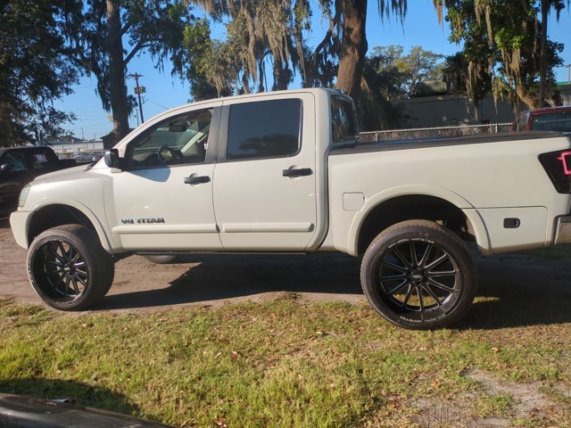 Used 2015 Nissan Titan SL w/ SL Heavy Metal Package AWD/4WD image 9