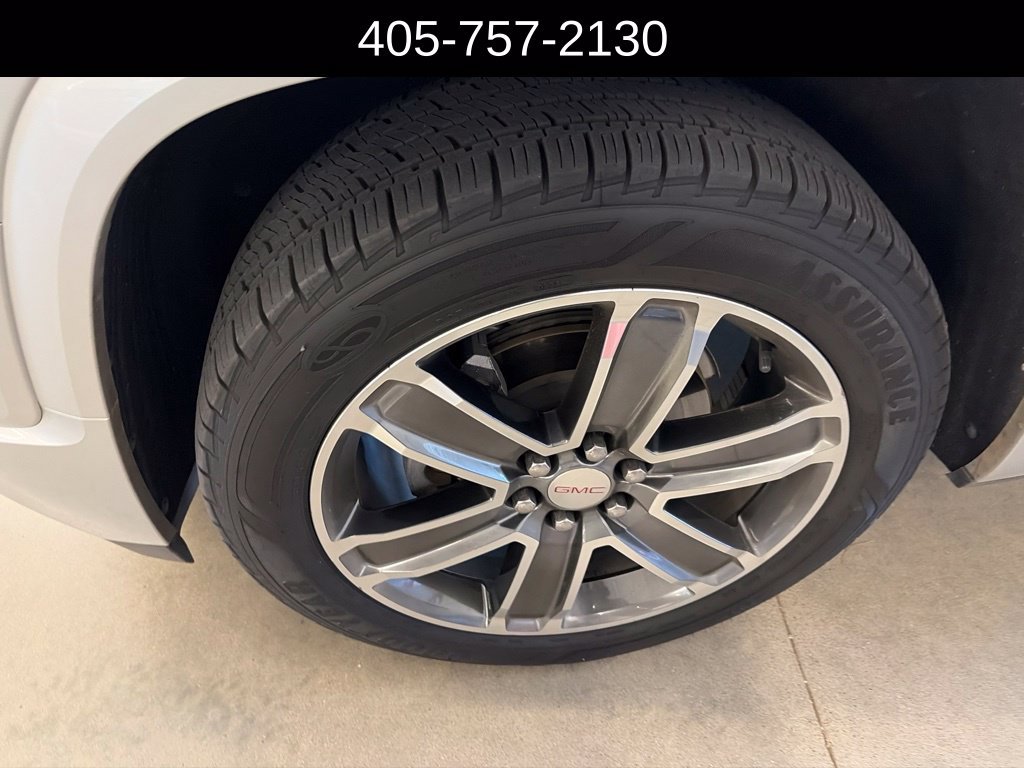 Used 2019 GMC Acadia Denali FWD image 2