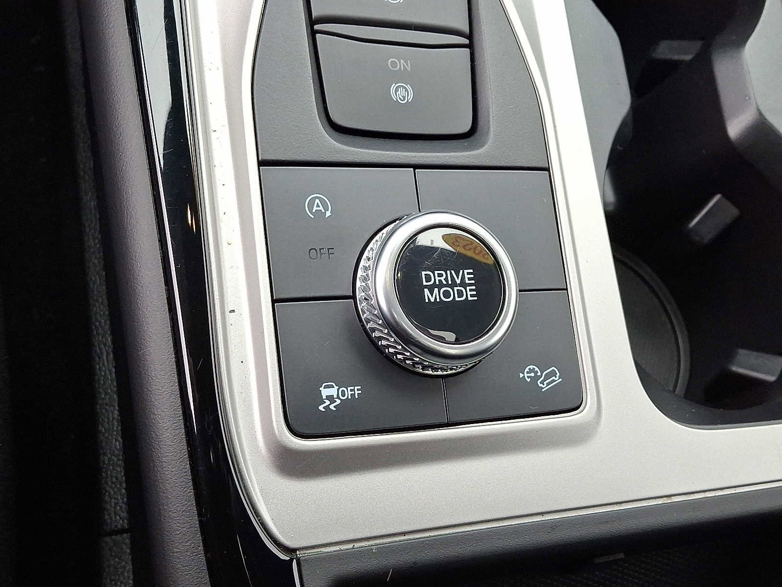 Used 2023 Ford Explorer ST w/ Equipment Group 401A image 27