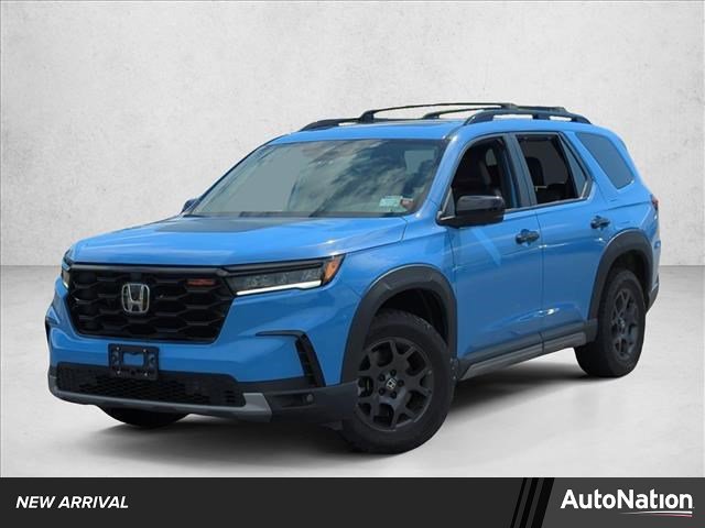 Used 2023 Honda Pilot TrailSport image 1
