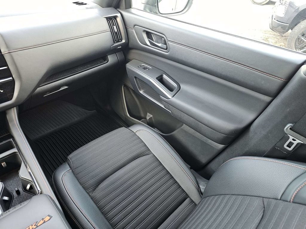 Used 2024 Nissan Pathfinder Rock Creek AWD/4WD image 17