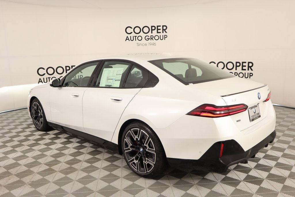 New 2025 BMW i5 xDrive40 w/ M Sport Package image 24