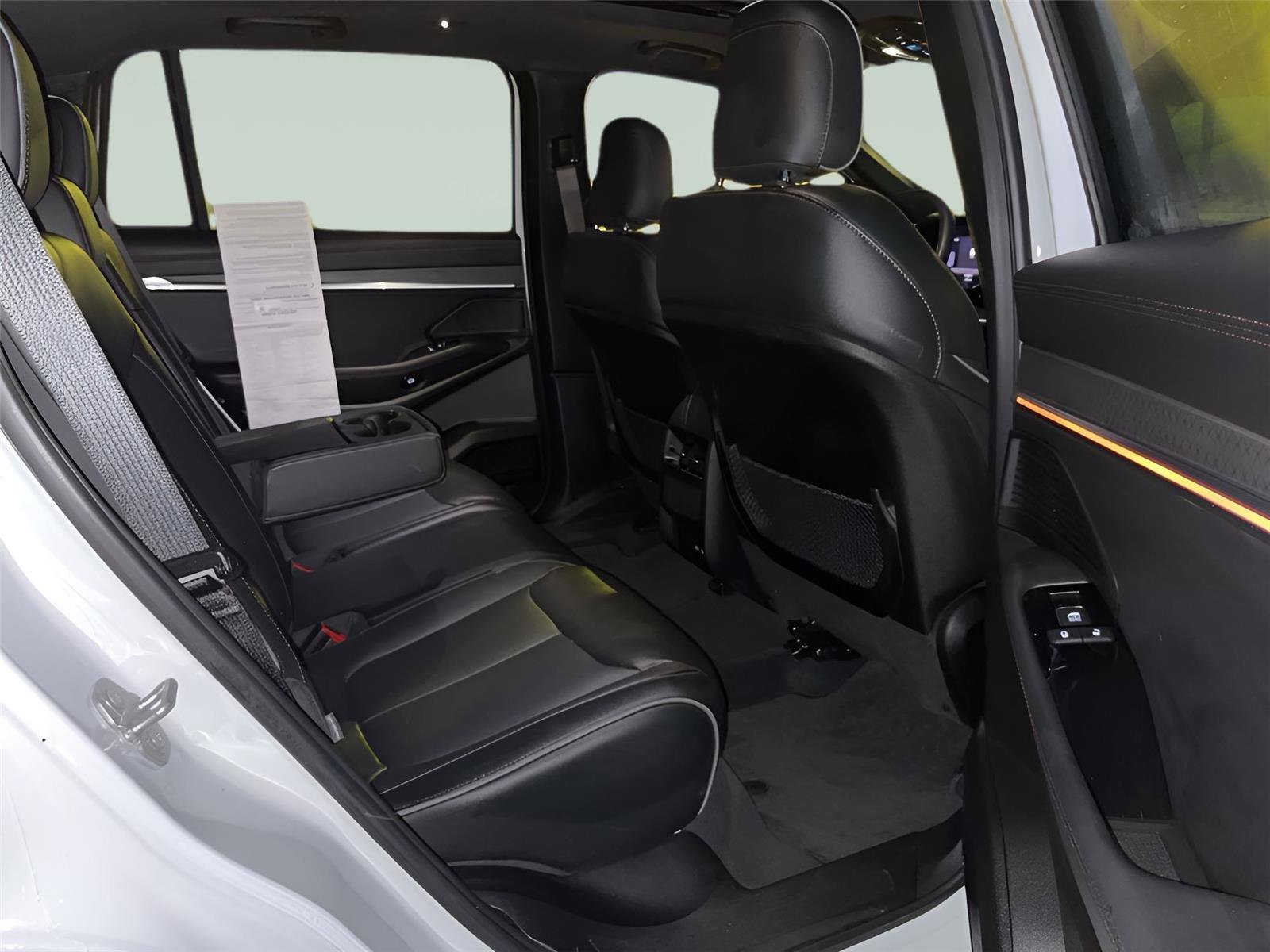 Used 2025 Jeep Wagoneer S Limited image 24