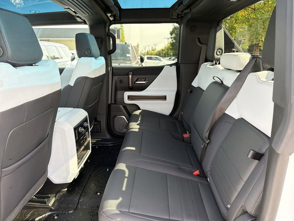 Used 2025 GMC Hummer EV 3X w/ Battery Pack, 24 Module Pack AWD/4WD image 26