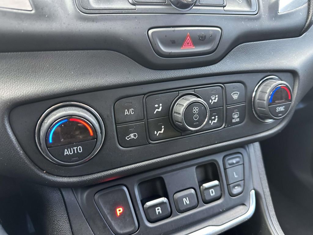 Used 2020 GMC Terrain SLE w/ Driver Convenience Package image 22