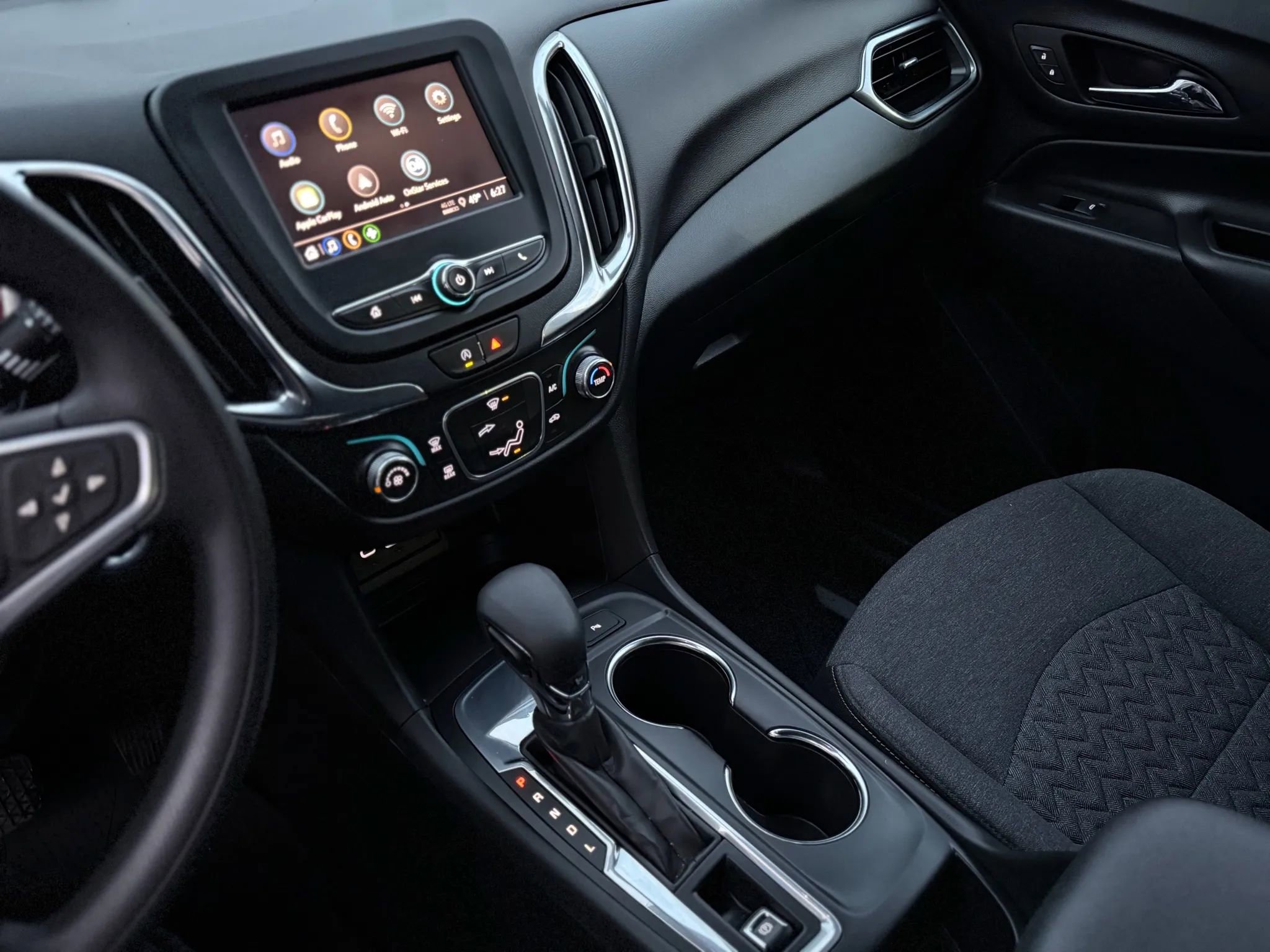 Used 2022 Chevrolet Equinox LT w/ LPO, Floor Liner Package image 11