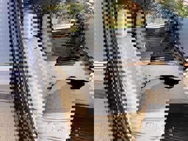 Certified 2022 Cadillac Escalade ESV Premium Luxury Platinum w/ Heavy-Duty Trailer Package image 27