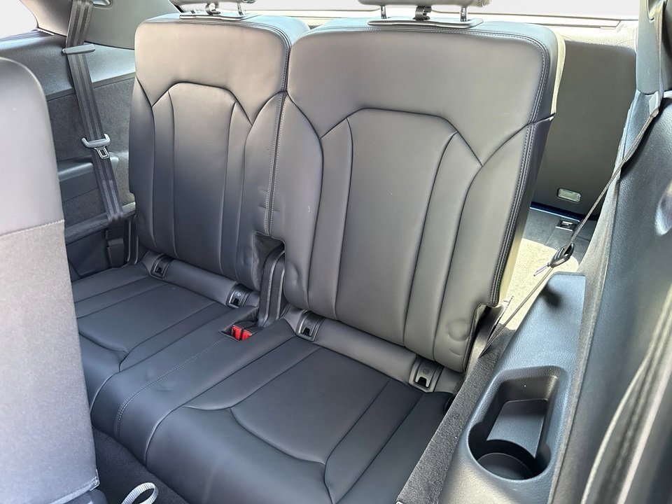 New 2025 Audi Q7 3.0T Prestige image 13