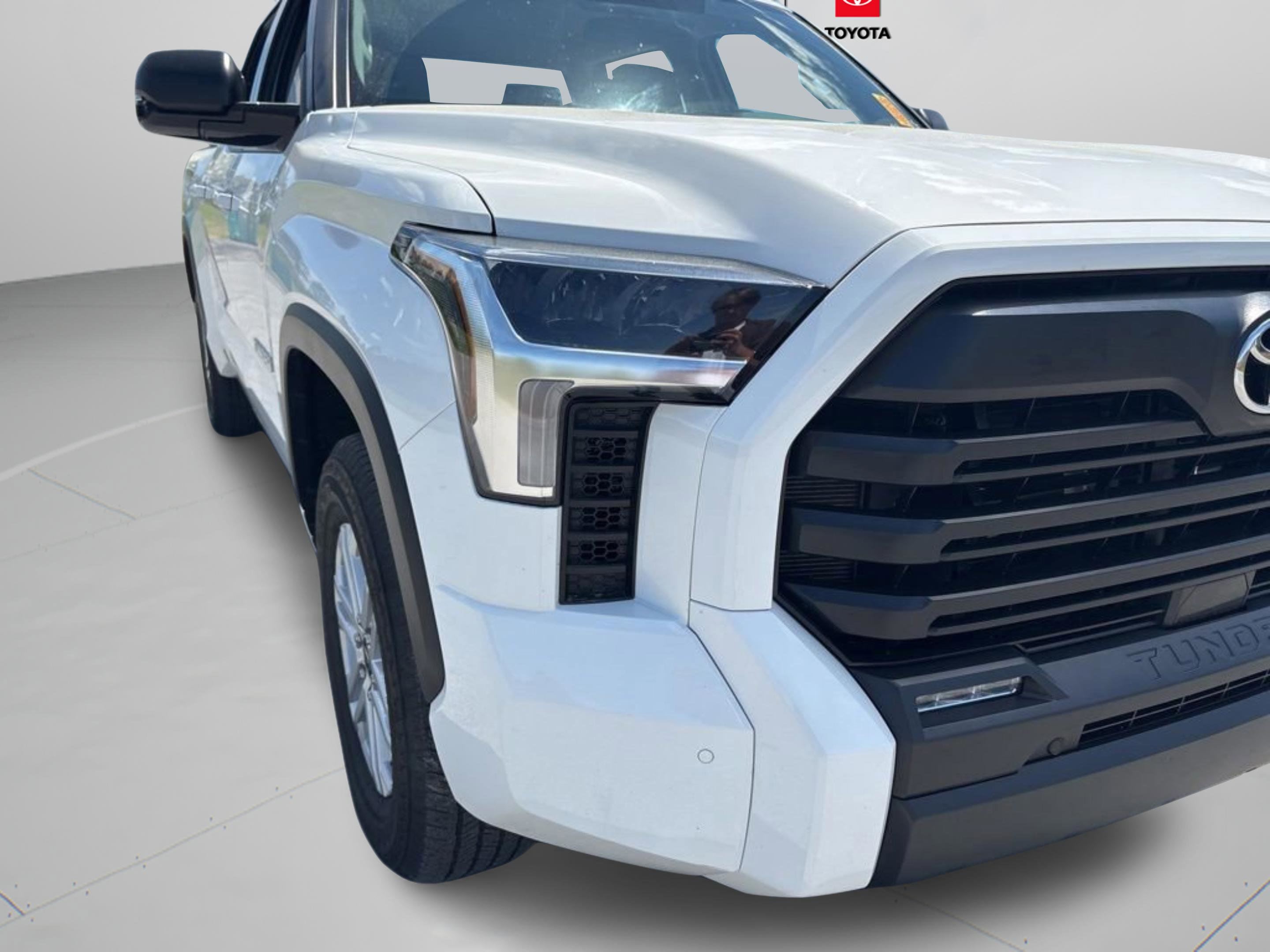 Used 2024 Toyota Tundra SR5 w/ SR5 Premium Package image 42