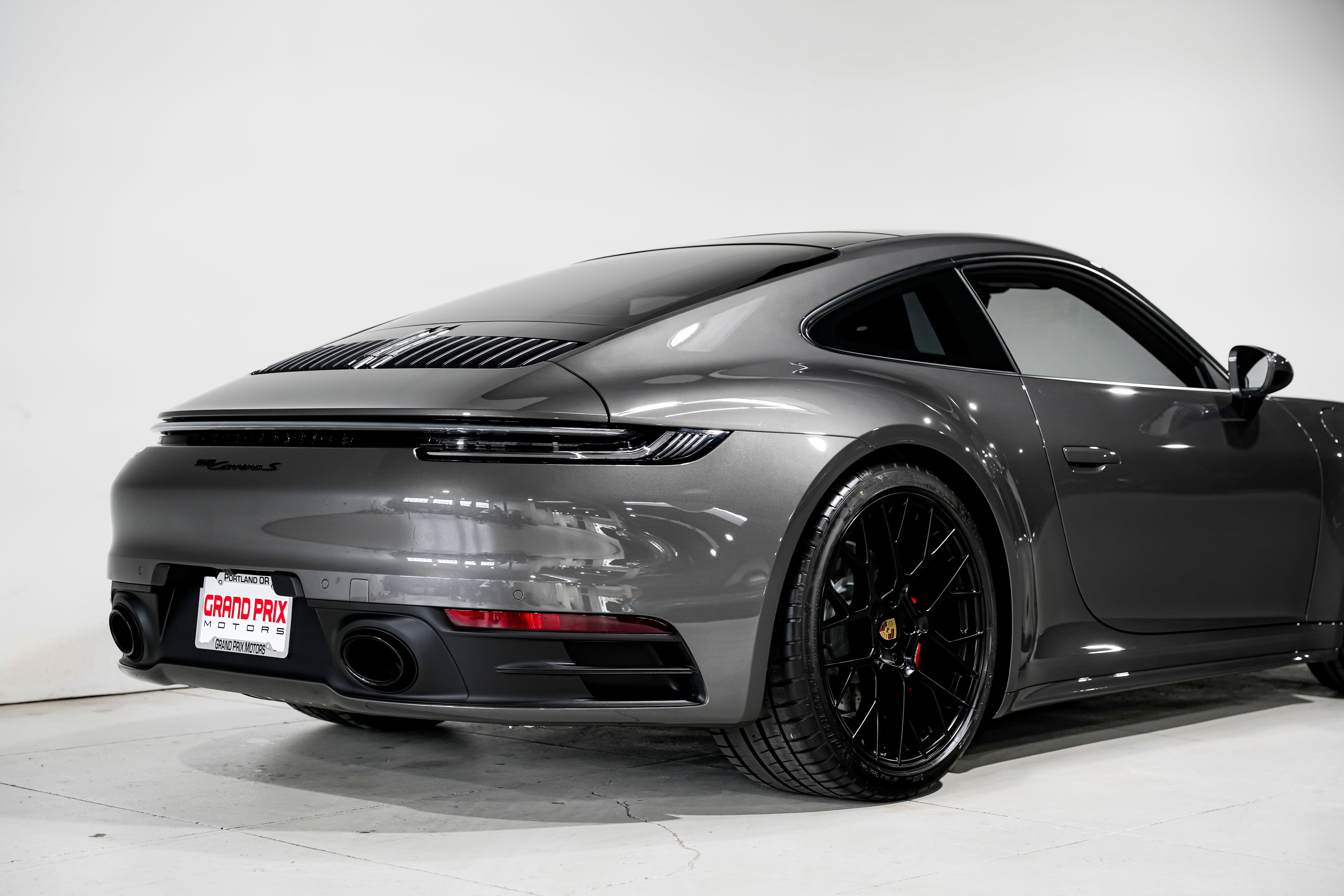 Used 2024 Porsche 911 Carrera S RWD image 38