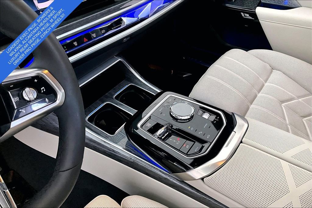Used 2025 BMW 760i xDrive AWD/4WD image 18