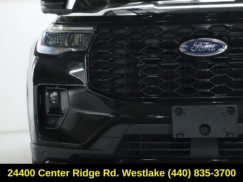 Used 2025 Ford Explorer ST-Line AWD/4WD image 7