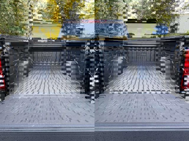 New 2026 GMC Sierra 1500 SLE image 10