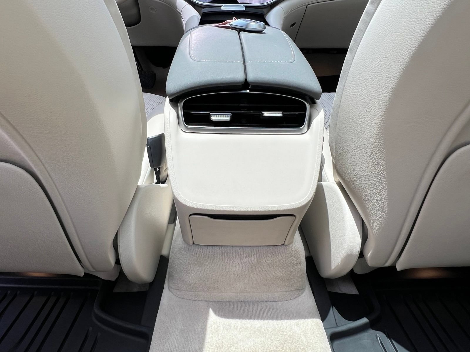Used 2022 Mercedes-Benz EQS 580 4MATIC Sedan image 51