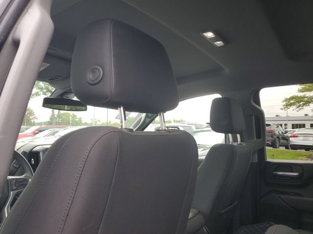 Certified 2022 Chevrolet Silverado 2500 Custom w/ Custom Value Package AWD/4WD image 10