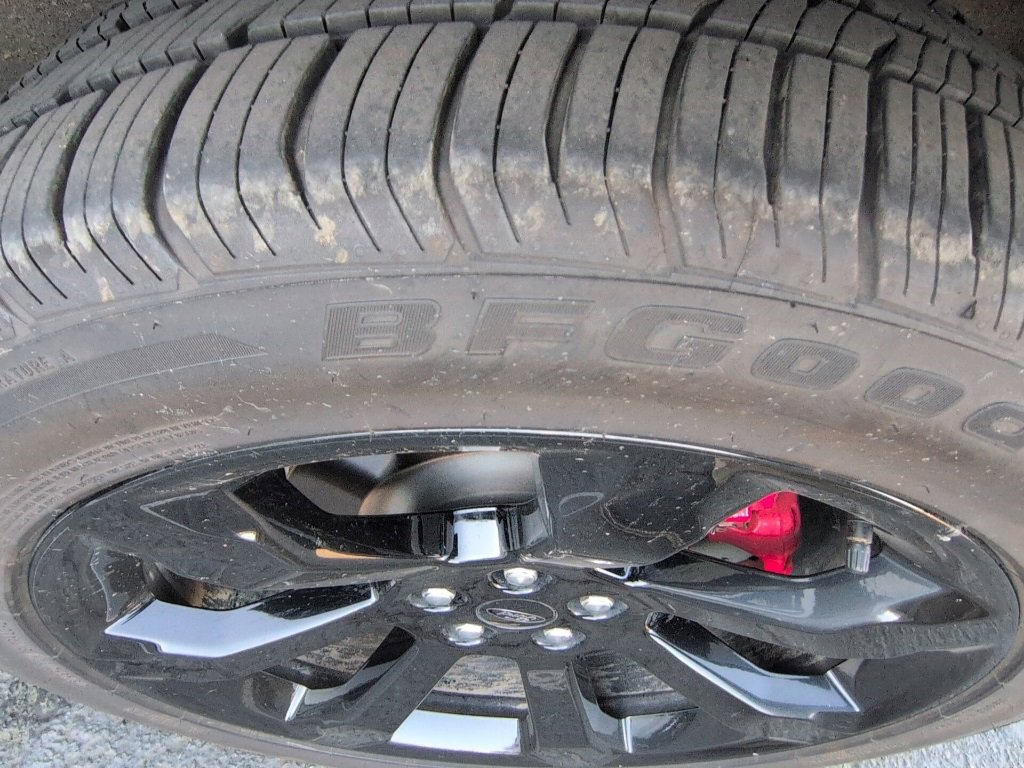 Used 2020 Ford Explorer ST w/ ST Street Pack image 9