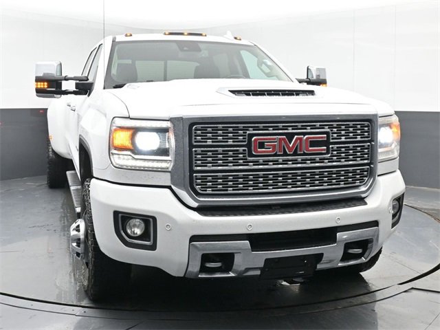 Used 2018 GMC Sierra 3500 Denali w/ Duramax Plus Package image 5