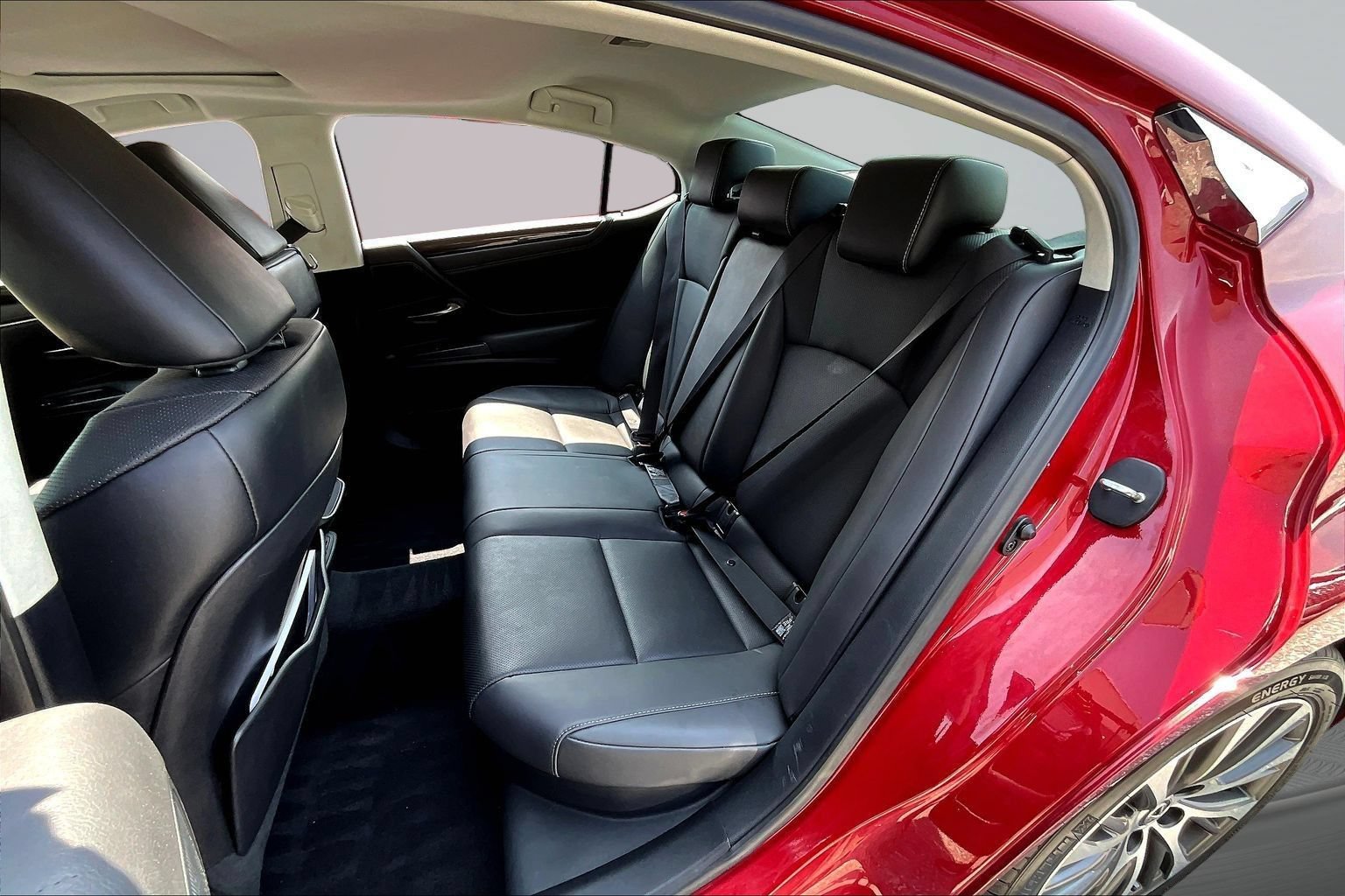 Used 2021 Lexus ES 300h w/ Premium Package FWD image 22