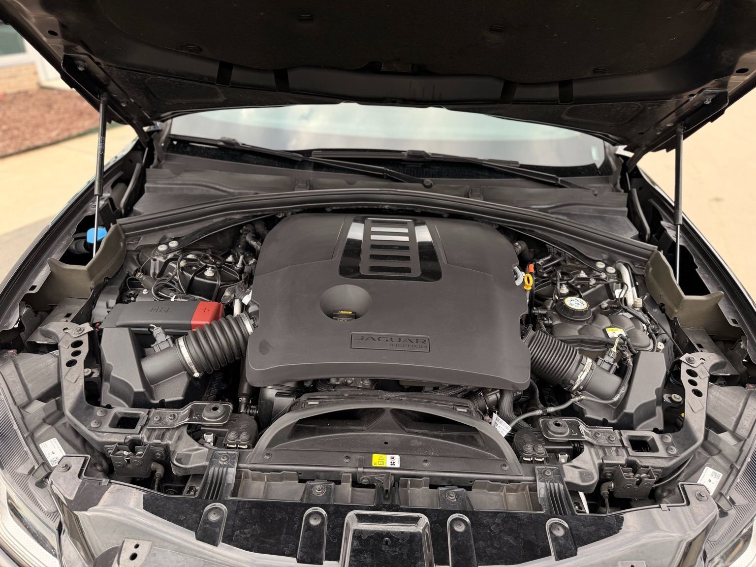 Used 2024 Jaguar F-PACE R-Dynamic S image 58