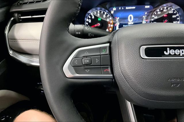 Used 2024 Jeep Compass Limited image 26