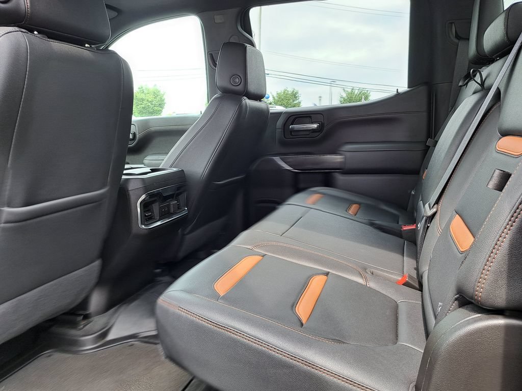 Used 2022 GMC Sierra 1500 AT4 w/ AT4 Preferred Package AWD/4WD image 13