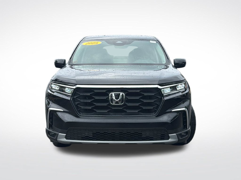 Used 2025 Honda Pilot EX-L image 2