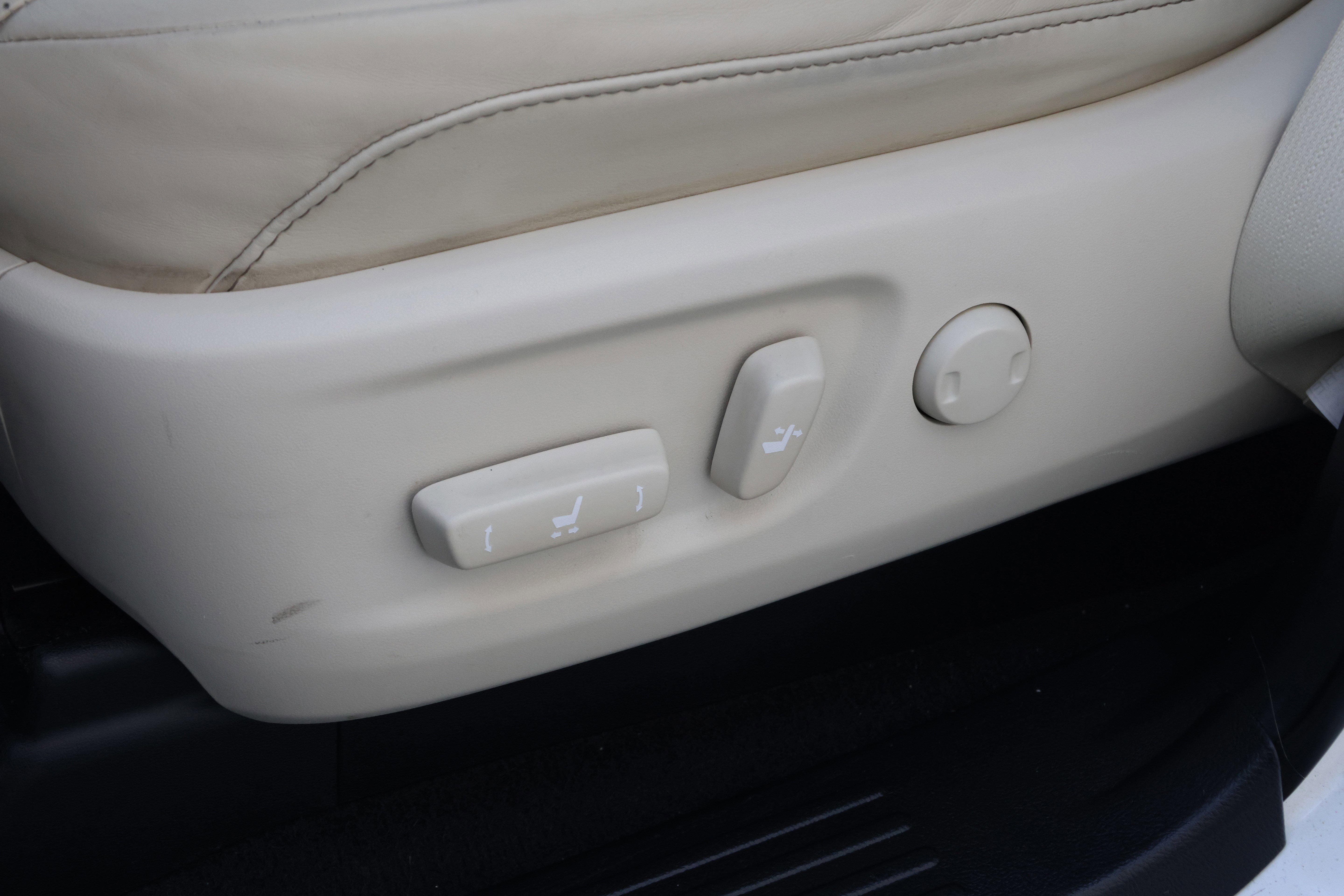 Certified 2023 Lexus GX 460 Luxury w/ Sport Design Package image 33