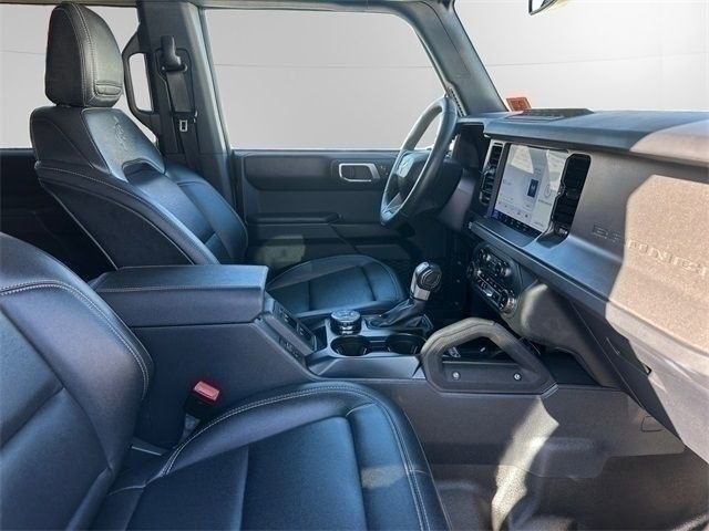 Used 2025 Ford Bronco Badlands image 15